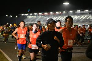 BIB: 2253, 251, 29060
                            <button type="button" onclick="openModal(10676812)" class="btn btn-primary btn-sm float-right btn-popup" data-toggle="modal" data-target=".modal-high-quality">
                        <i class="fas fa-shopping-cart"></i> Add to Cart
                    </button>
                                            <button type="button" onclick="isThisMe(10676812, true)" class="btn btn-success btn-sm float-right btn-popup btn-isme hidden" data-toggle="tooltip" data-placement="bottom" title="นี่คือรูปของคุณใช่ไหม คลิกที่นี่เพื่อเอาเข้าอัลบั้ม">
                        <i class="fas fa-plus"></i> Add to album
                    </button>
                    <button type="button" onclick="isThisMe(10676812, false)" class="btn btn-warning btn-sm float-right btn-popup btn-isnotme hidden">
                        <i class="fas fa-ban"></i> Remove from album
                    </button>